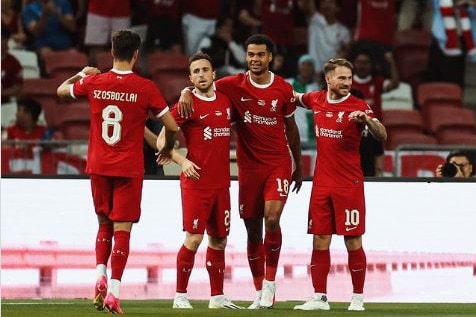 Elírták Szoboszlai nevét a Liverpool mezén