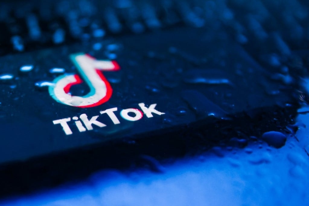 „Azonnali lépéseket” tett a TikTok, miután az EU felszólította az izraeli videók miatt