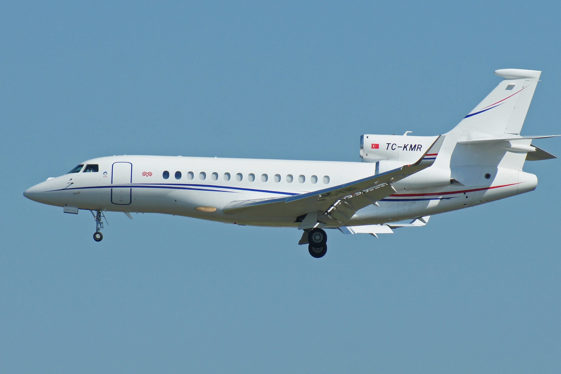 Az egyetlen magyar nő, aki a Falcon 7X sugárhajtású honvédségi géppel repülhet