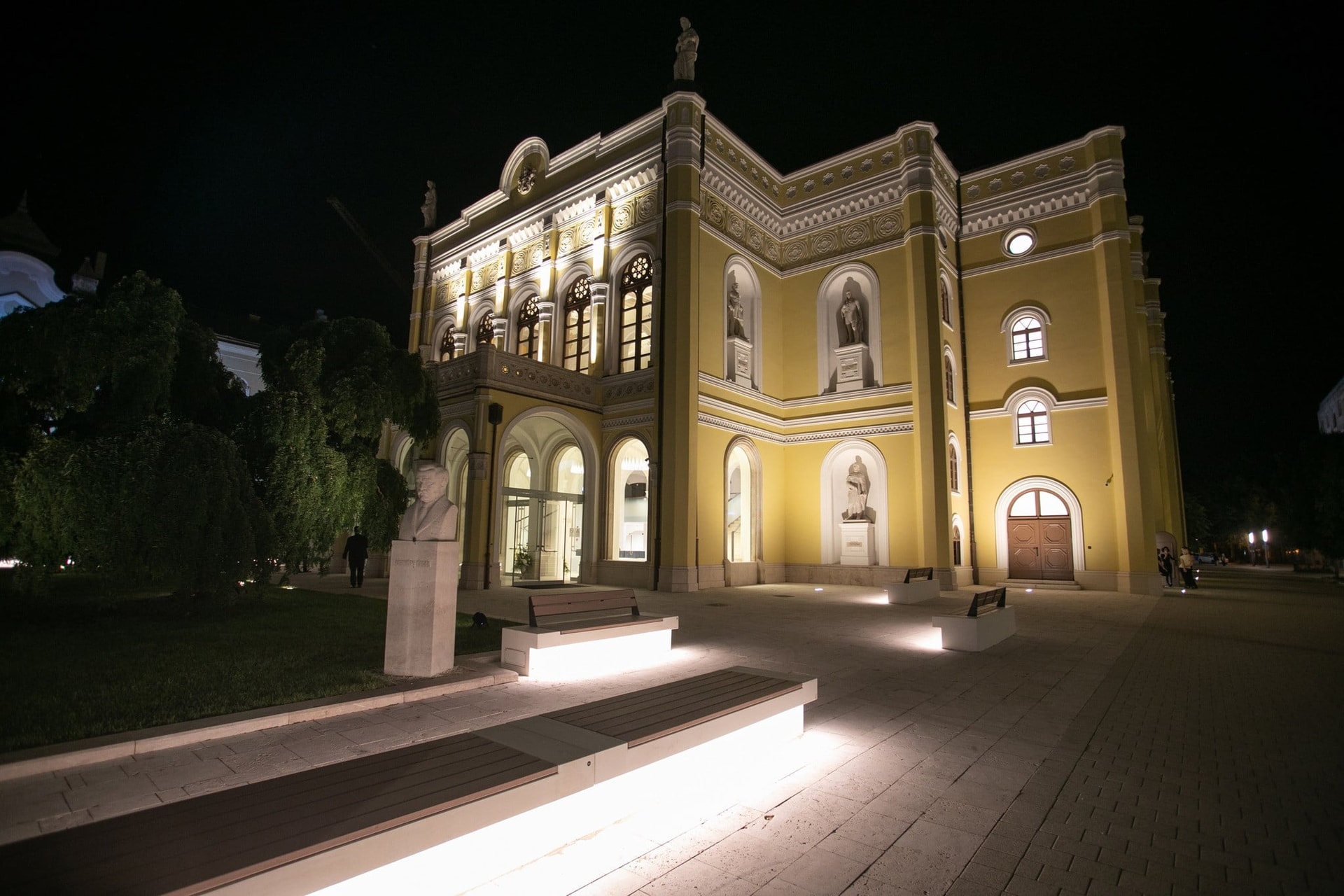 Felfüggesztették Eszenyi Enikő tervezett rendezését a debreceni színházban