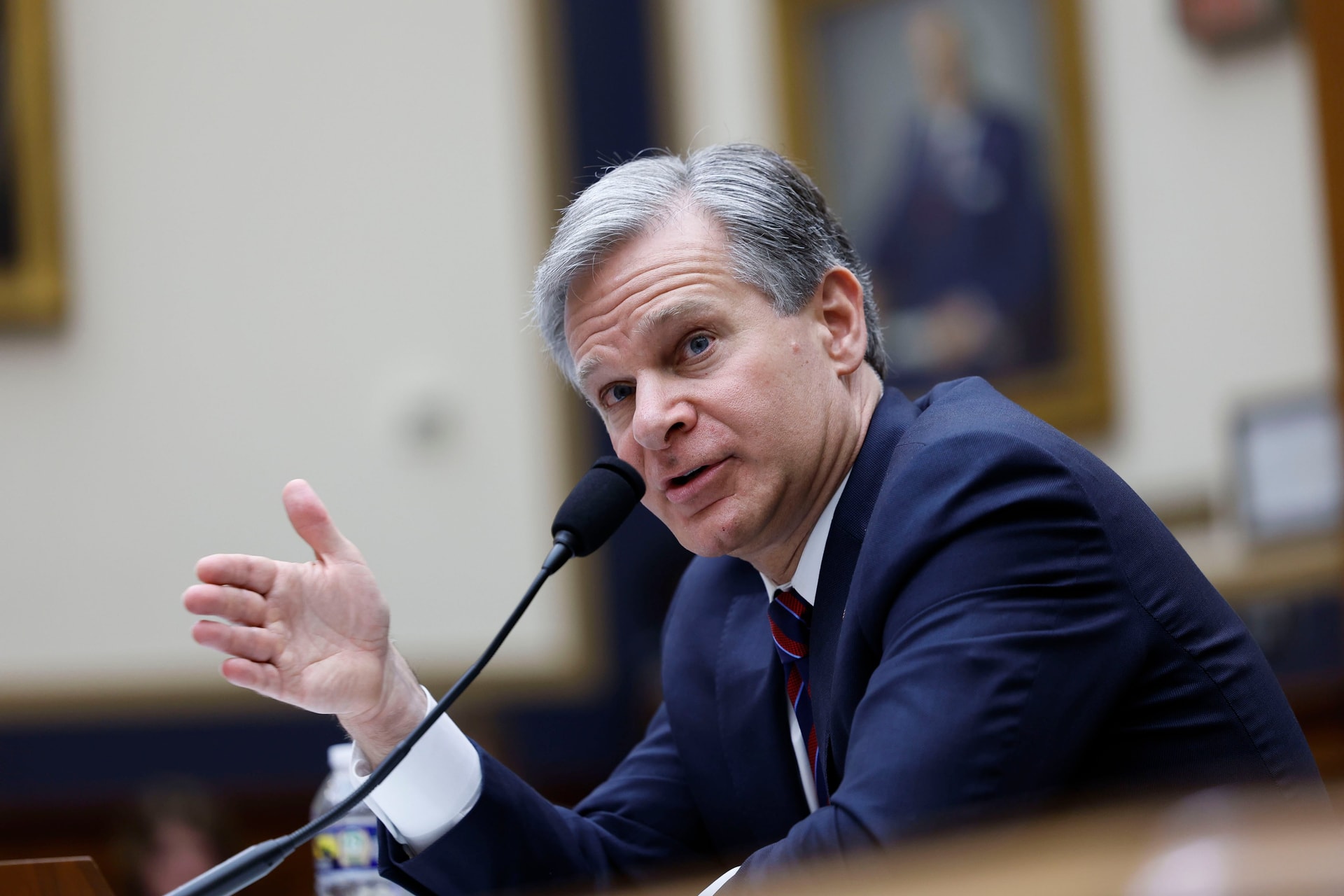 Továbbra is túl sok az orosz kém Amerikában, figyelmeztet az FBI igazgatója