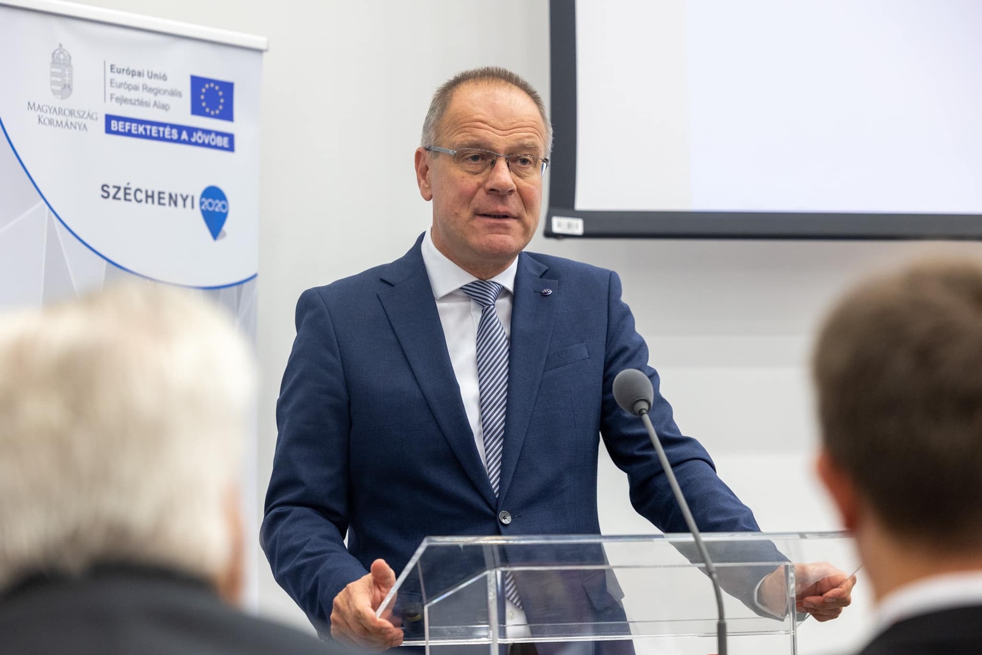 Navracsics Tibor: A szegedi lézeres kutatóközpont Európa jövőjét jelenti