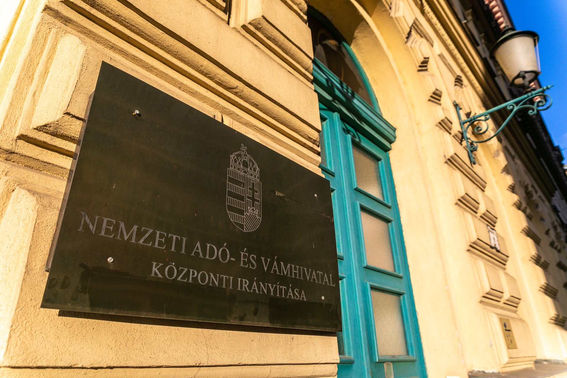 Több százezren nem rendelkeztek még adójuk 1 plusz 1 százalékáról