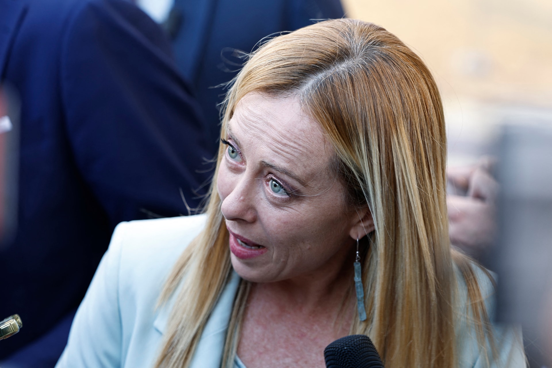 Olaszország hátat fordít Kínának