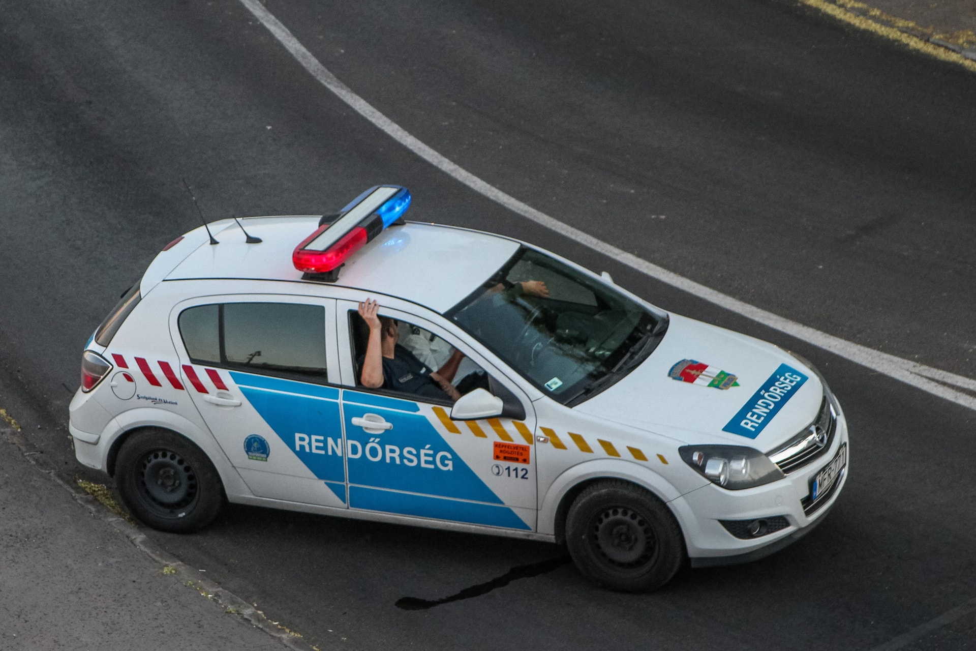 Benzinkúton történt baleset miatt lezárták az M7-es tárnoki pihenőjét Budapest felé
