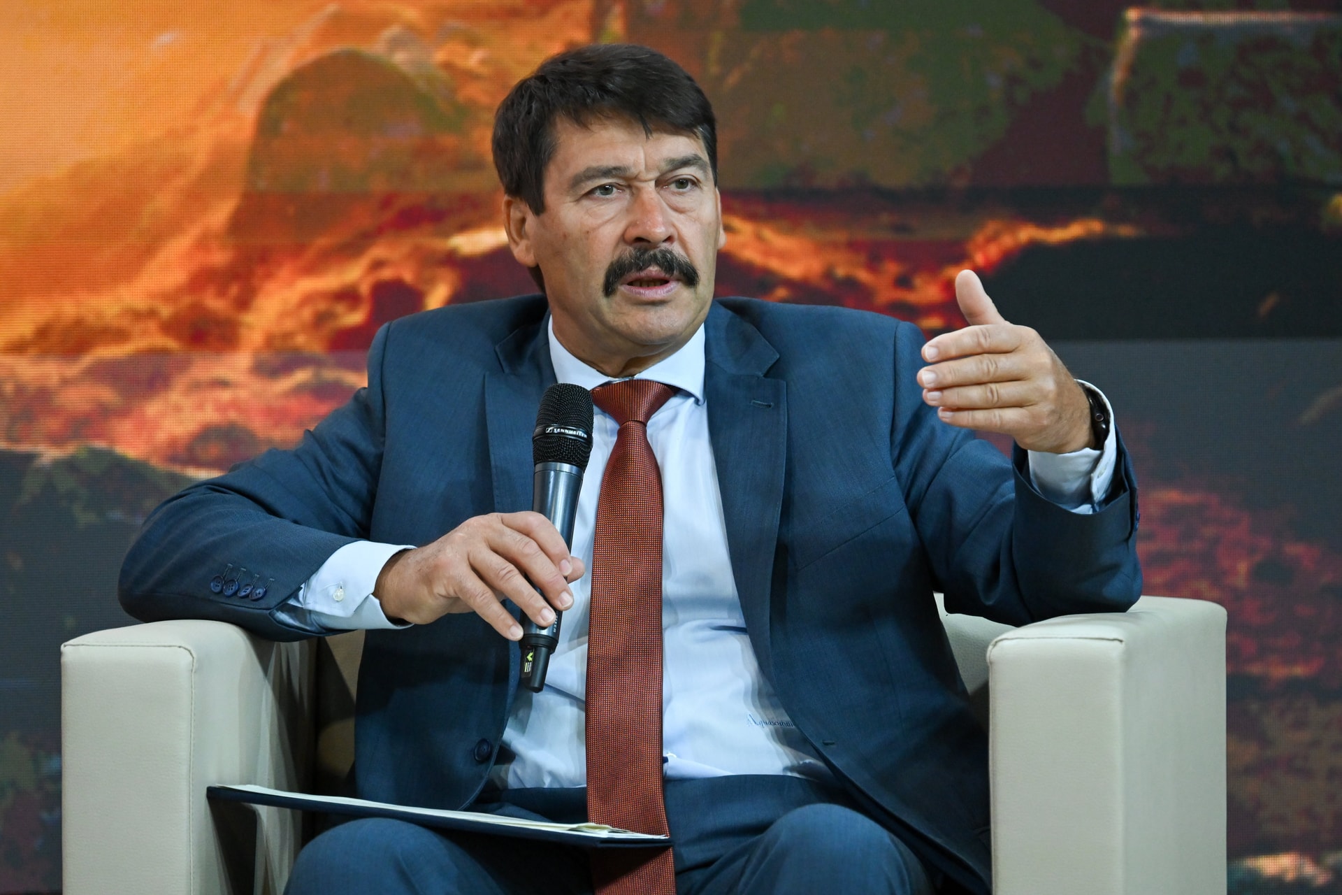 Áder János: Az emberi tevékenység a klímaválság okozója