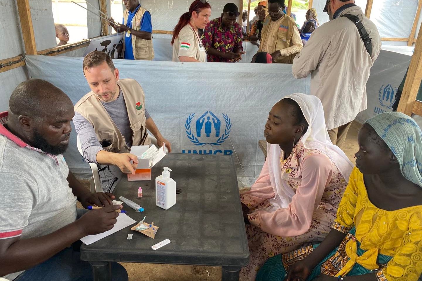 Humanitárius fejlesztési központot nyitott Csádban a kormány