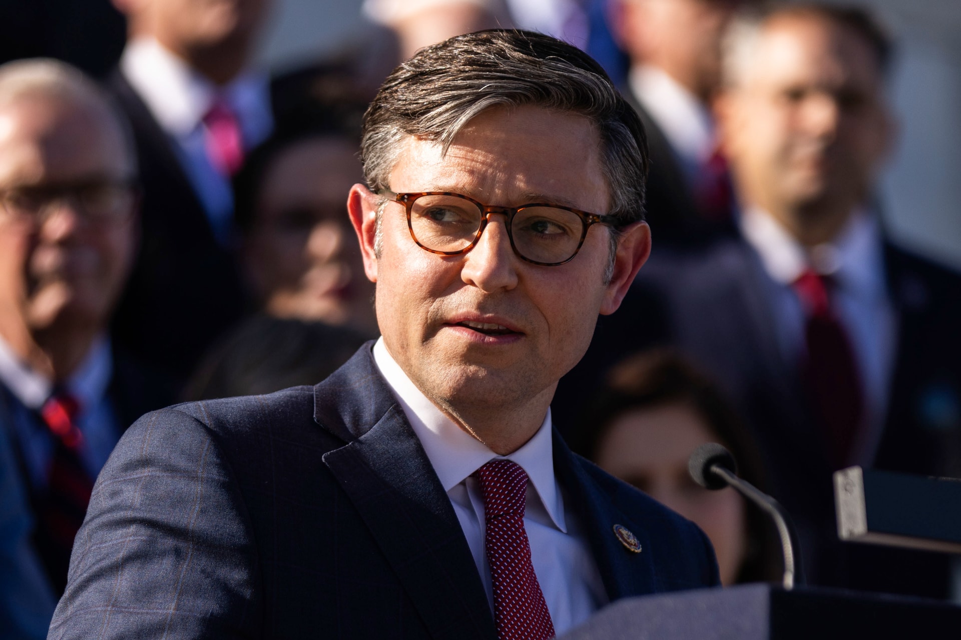 Mike Johnson: Az Ukrajnának és Izraelnek szánt támogatási kérelmet ketté kell választani