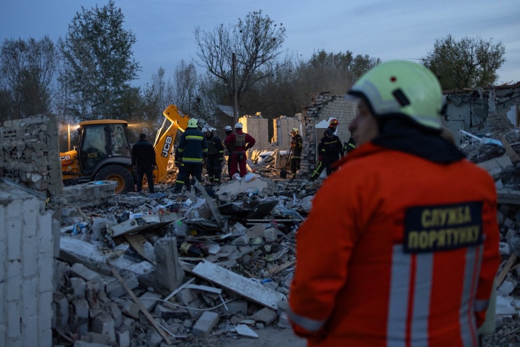 Helyi lakosok irányították a hrozai kávézóra az orosz rakétát