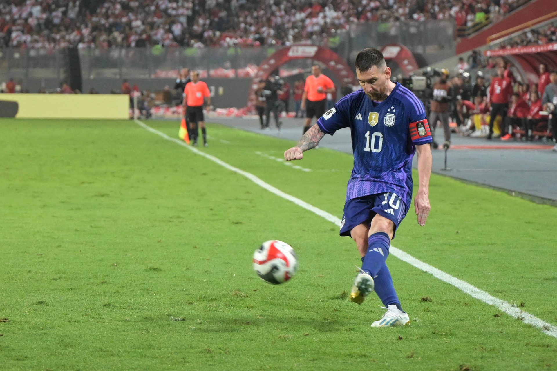 Vb-selejtezők – Nézőtéri rendbontás, piros lap és argentin siker Brazíliában