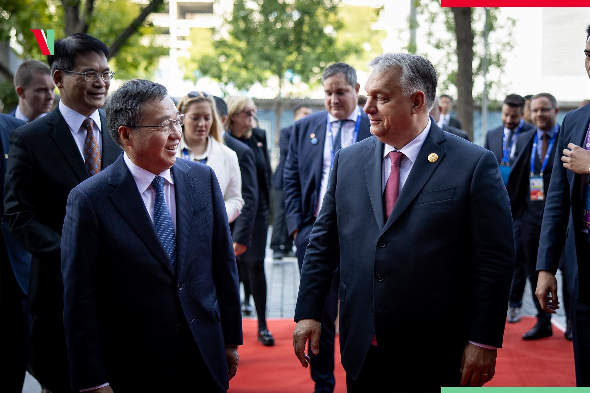 Orbán Viktor Kína és a világ legnagyobb bankjának elnökével tárgyalt