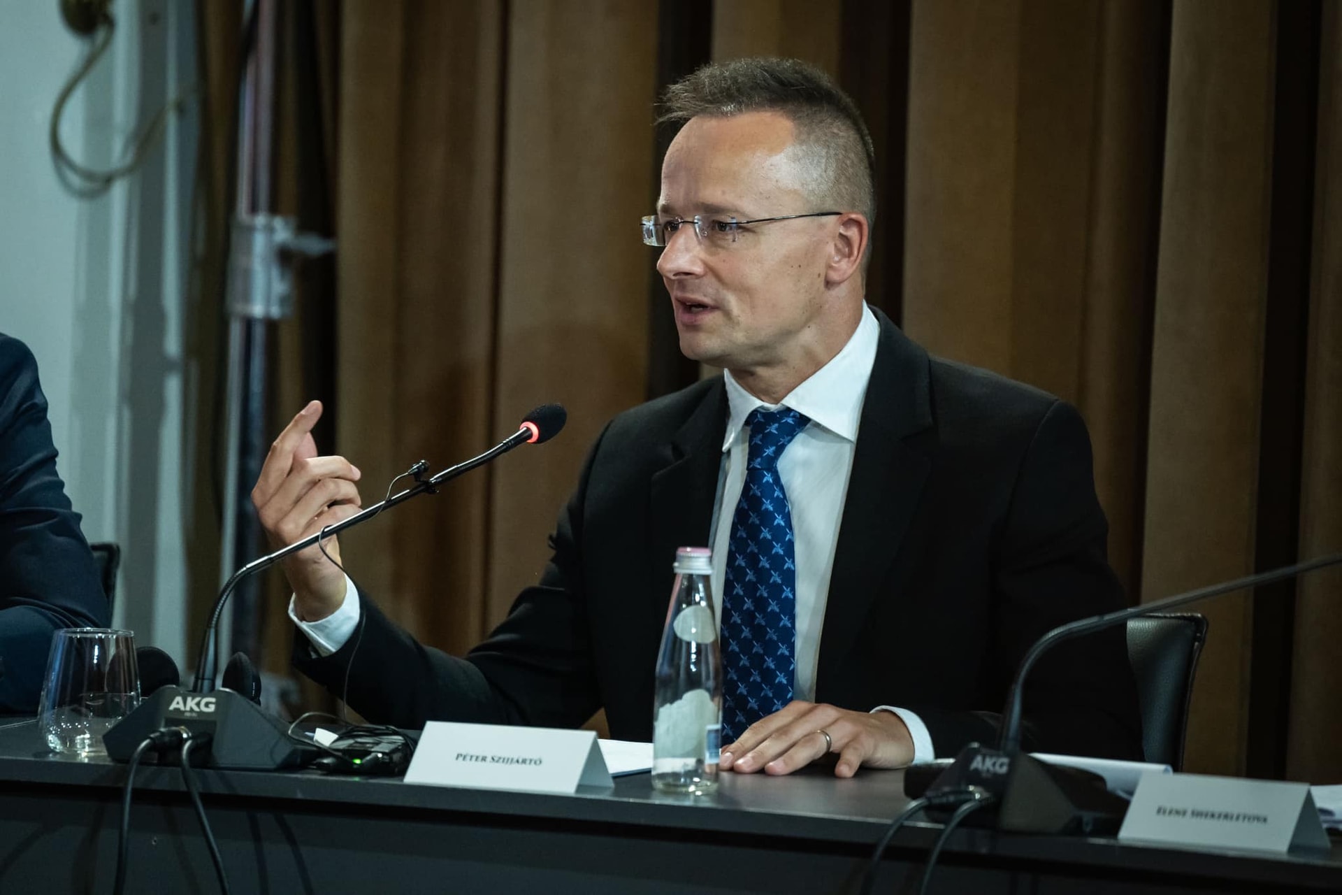 Szijjártó: Az Öböl menti arab országoknak nagy szerepük lehet a közel-keleti eszkaláció elkerülésében