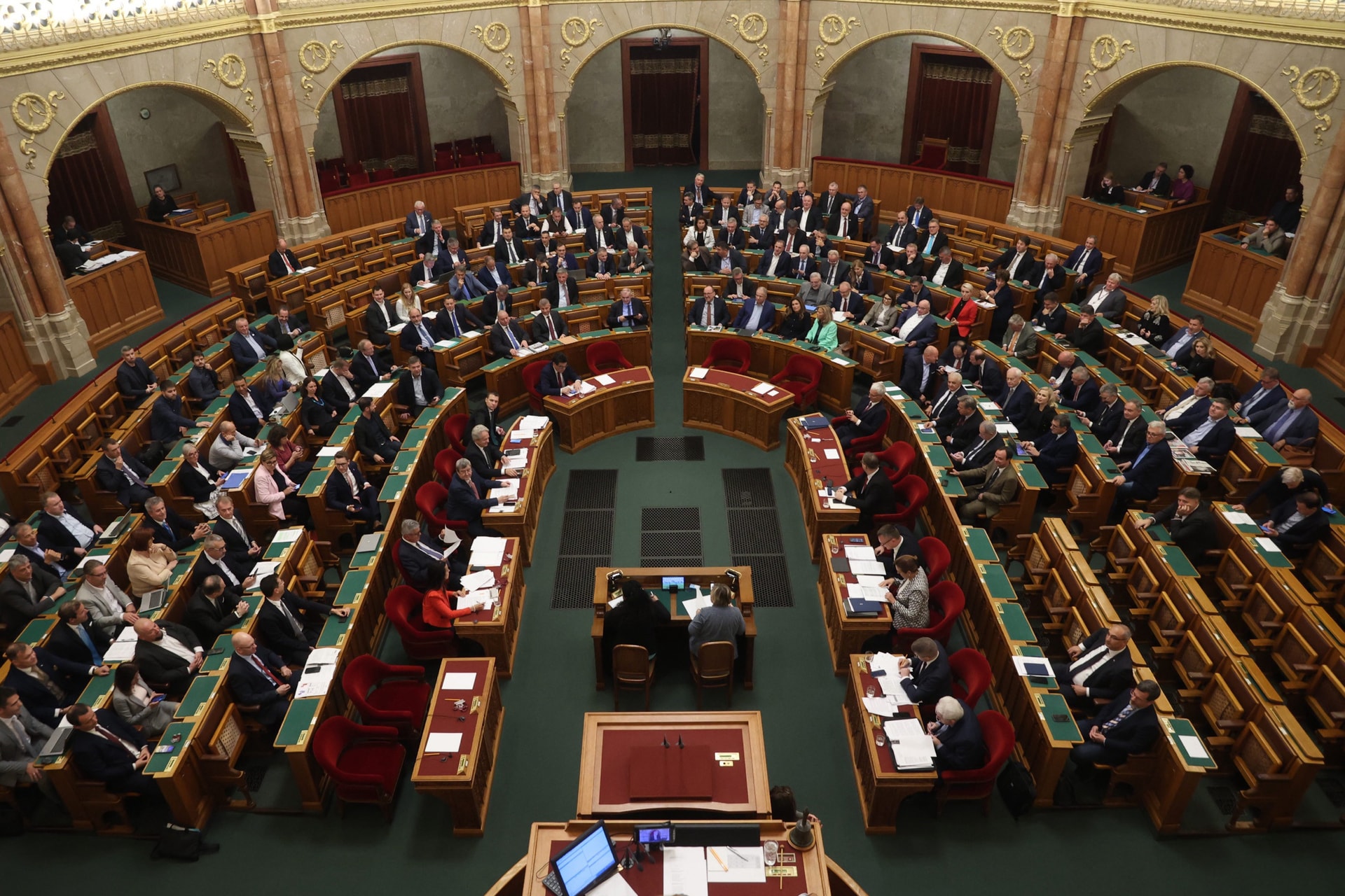 Az Országgyűlés elfogadta a terrorellenes nyilatkozatot