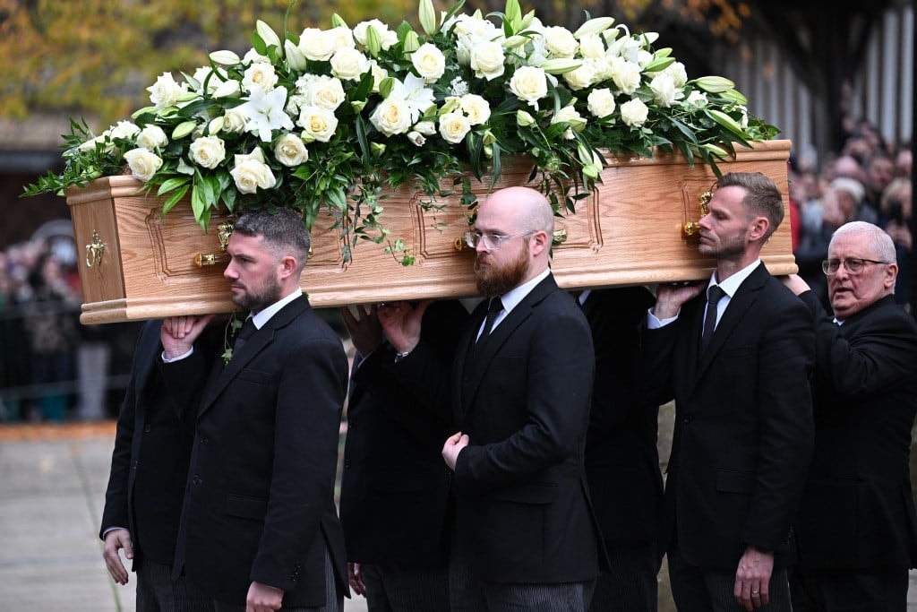 Több ezren kísérték utolsó útjára Sir Bobby Charltont