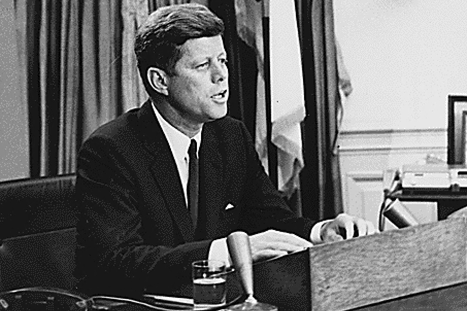 JFK – Lehet-e még újat írni róla?