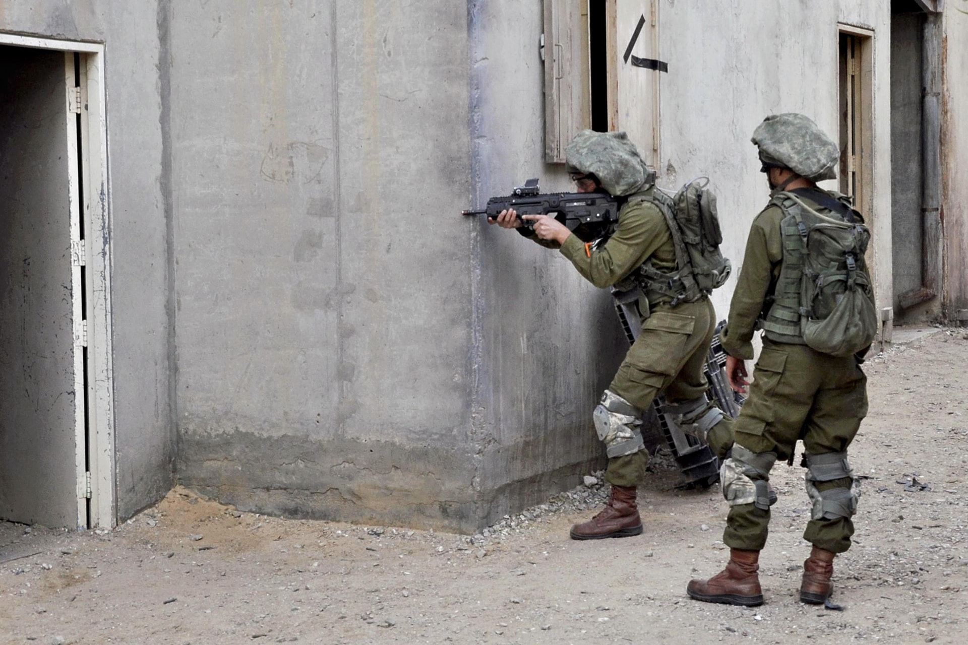 Izrael fokozza hadműveletét a Gázai övezet déli részén