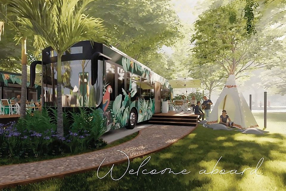 Leselejtezett buszokból építenek luxushotelt