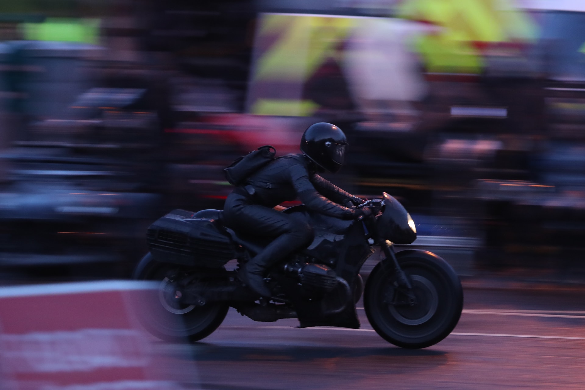 Sokkoló felvétel egy motoros üldözésről + VIDEÓ