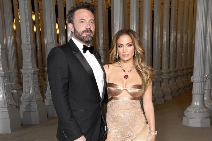 Jennifer Lopez és Ben Affleck elképesztő szettben tűnt fel egy gálán