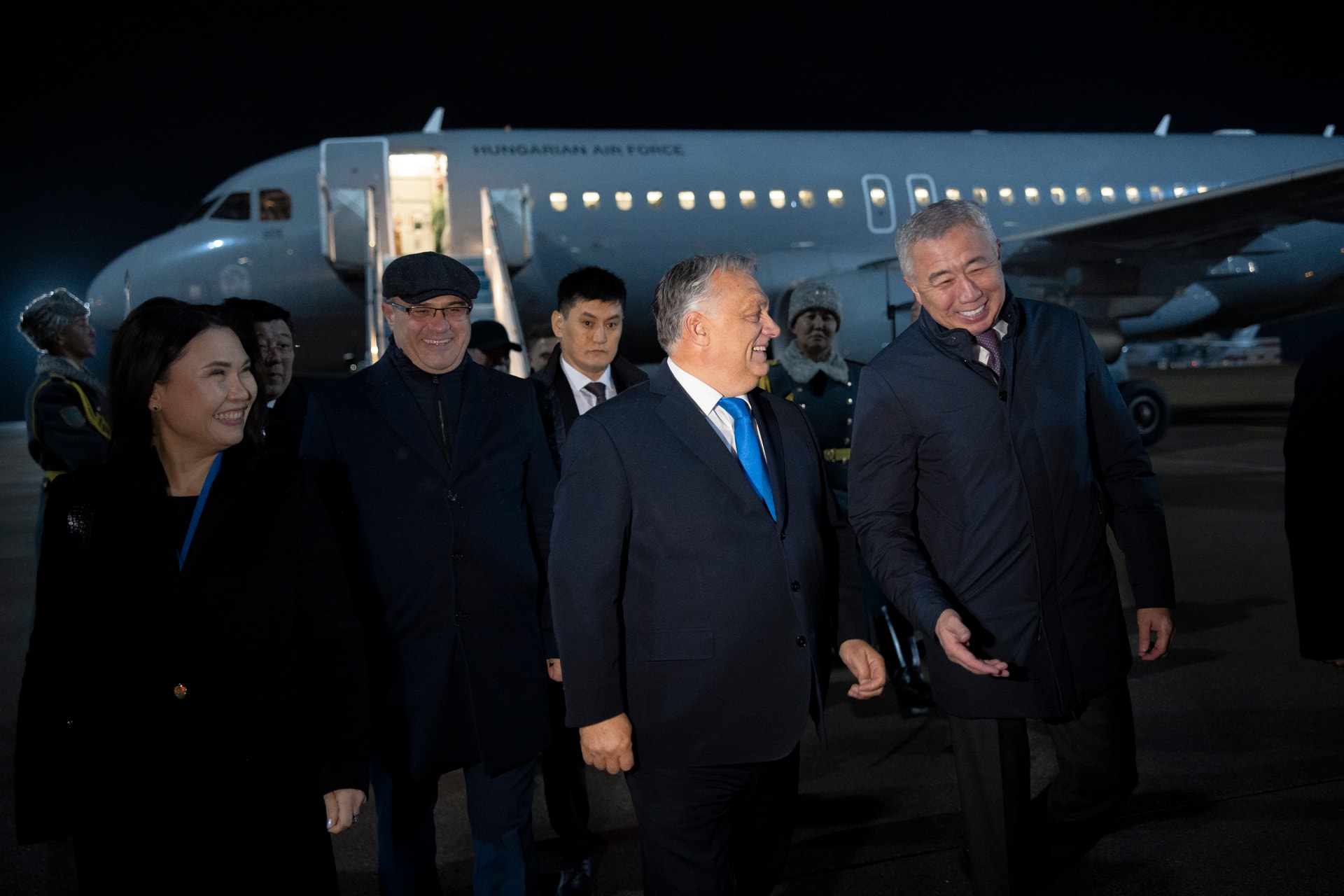 Orbán Viktor Kazahsztánban tárgyal