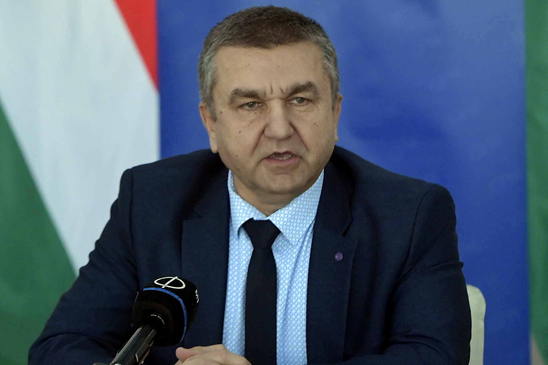 Czomba Sándor: Továbbra is történelmi mélyponton a nyilvántartott álláskeresők száma