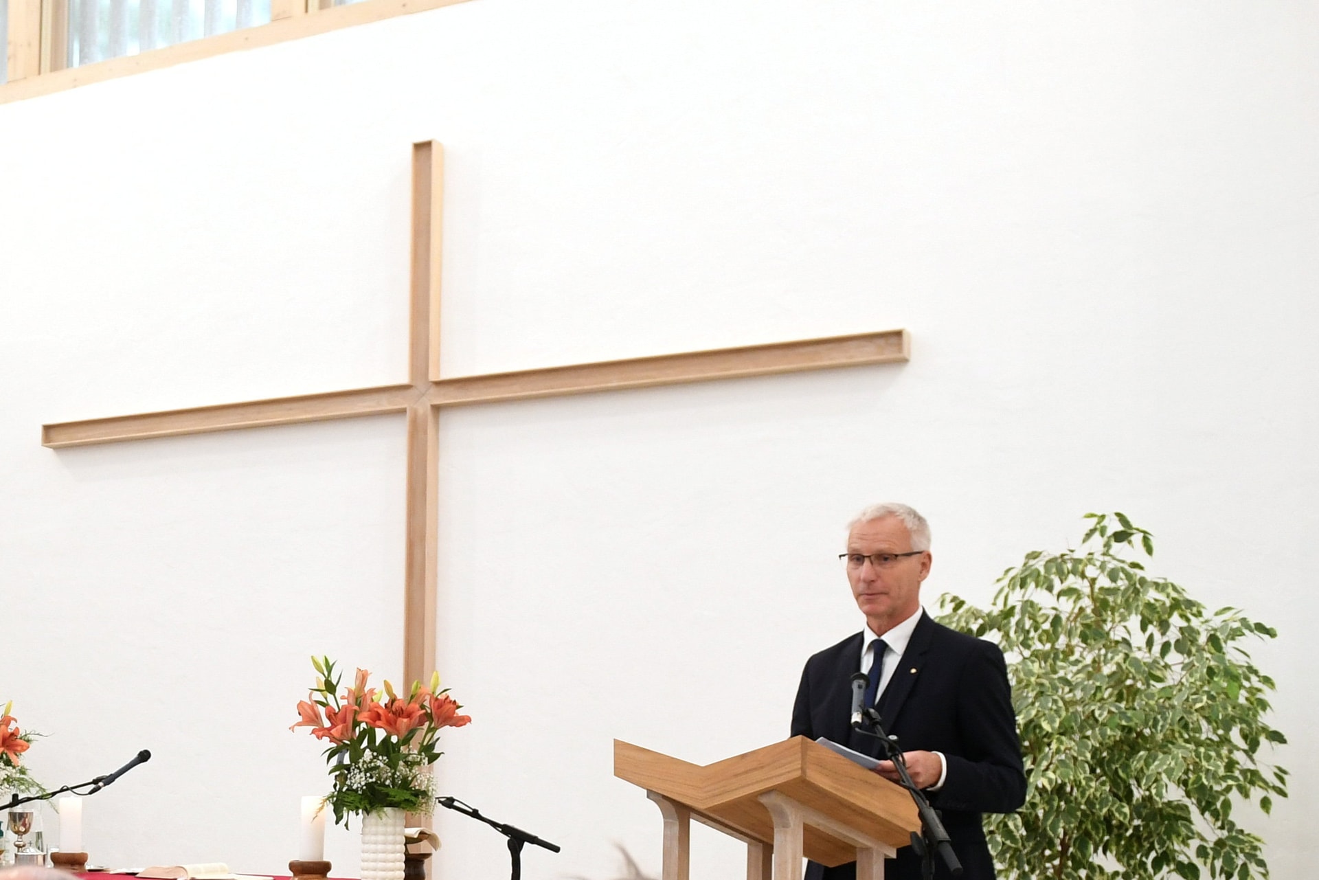 Soltész Miklós: A szeretet, szigor és humor hármassága jellemzi a magyar keresztény oktatást