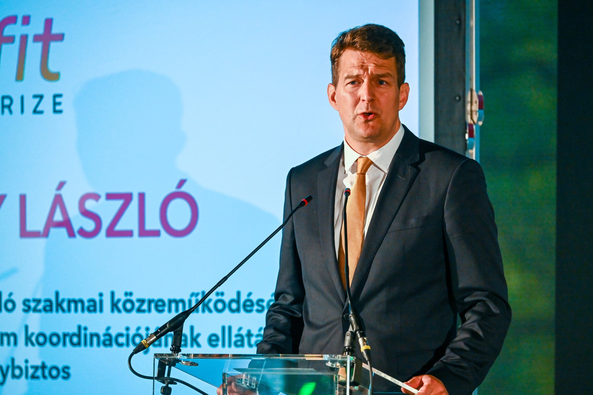 György László: A dolgozók érezzék, hogy munkájukkal gazdagabbá teszik környezetüket