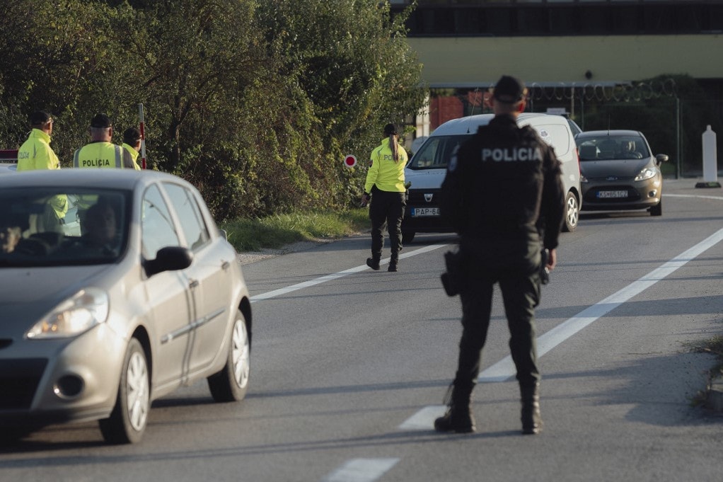 Súlyos buszbaleset történt egy kelet-szlovákiai településen