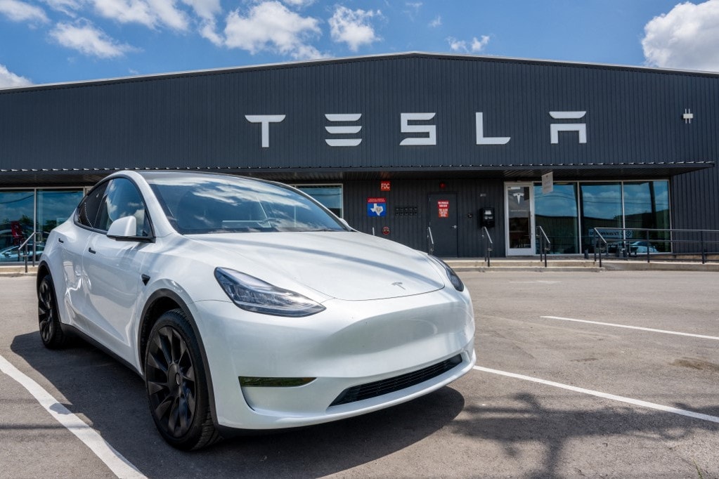 A Tesla olcsó elektromos autó gyártását tervezi Németországban