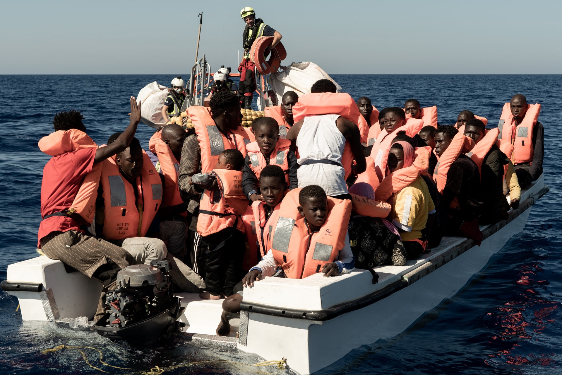 Marokkó több mint 1100 migránst tartóztatott fel a Ceuta és Melilla spanyol exklávék térségében