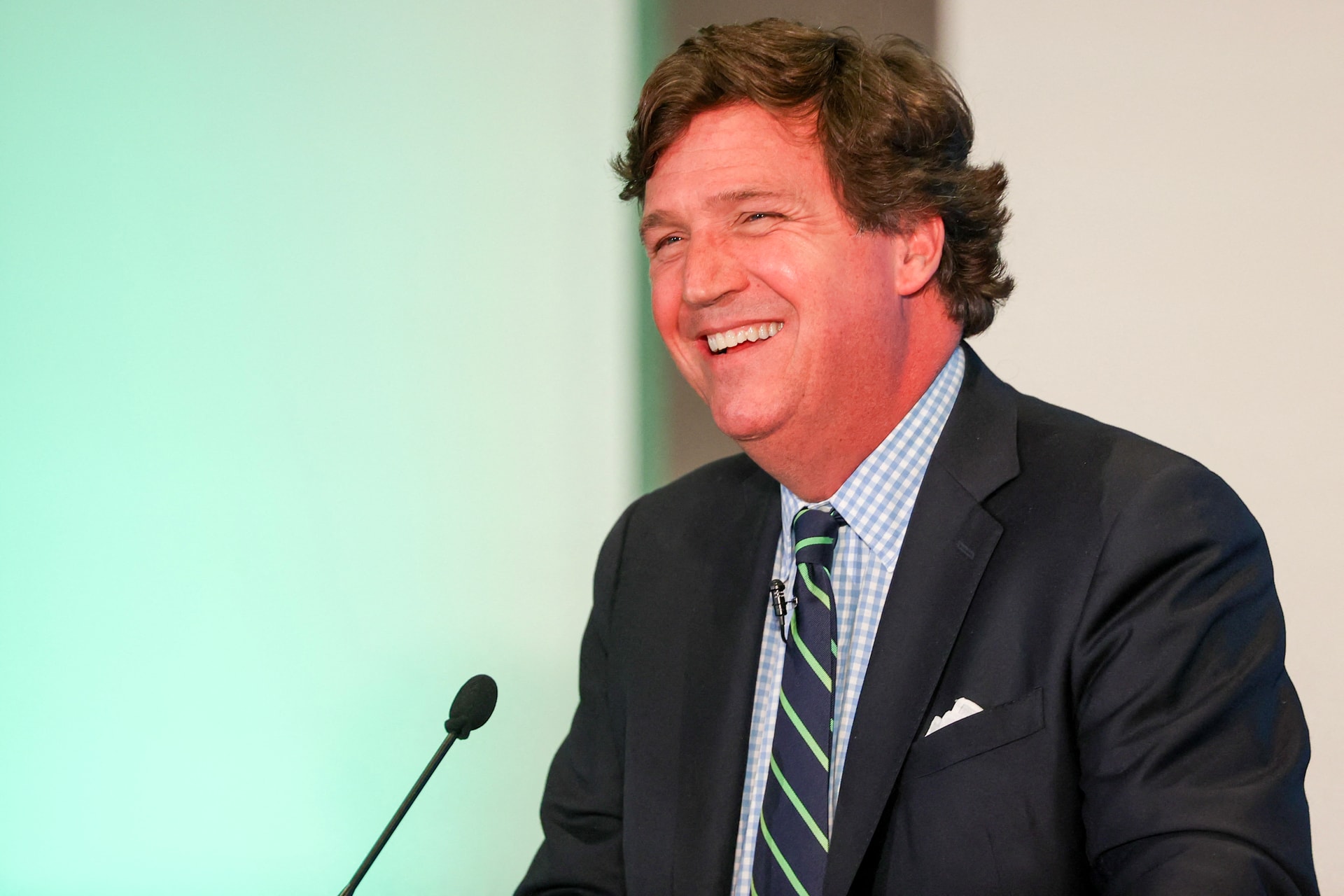 Tucker Carlson: Magyarország egy élhető demokrácia