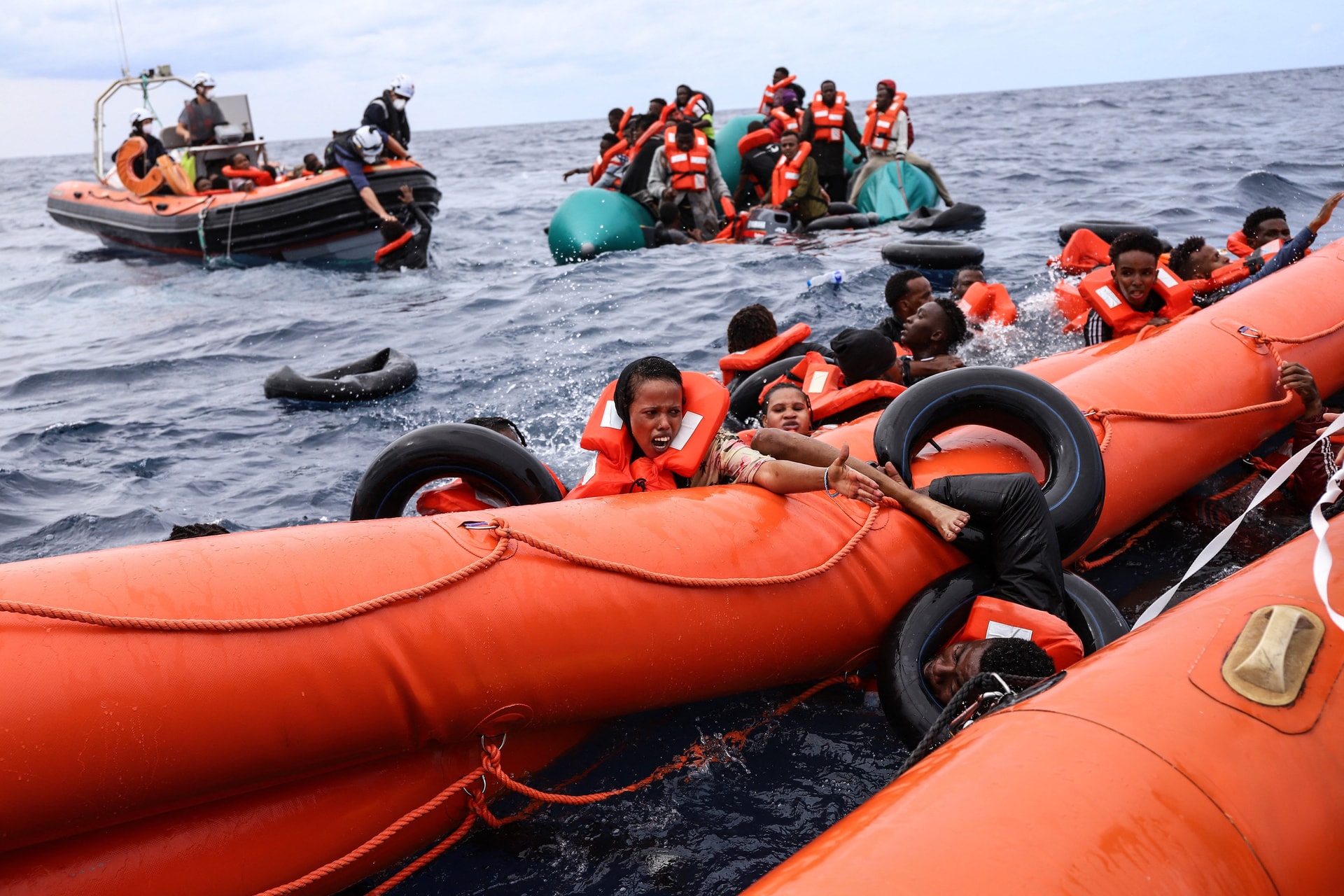 Egyre többen érkeznek Európába valamennyi migrációs útvonalon