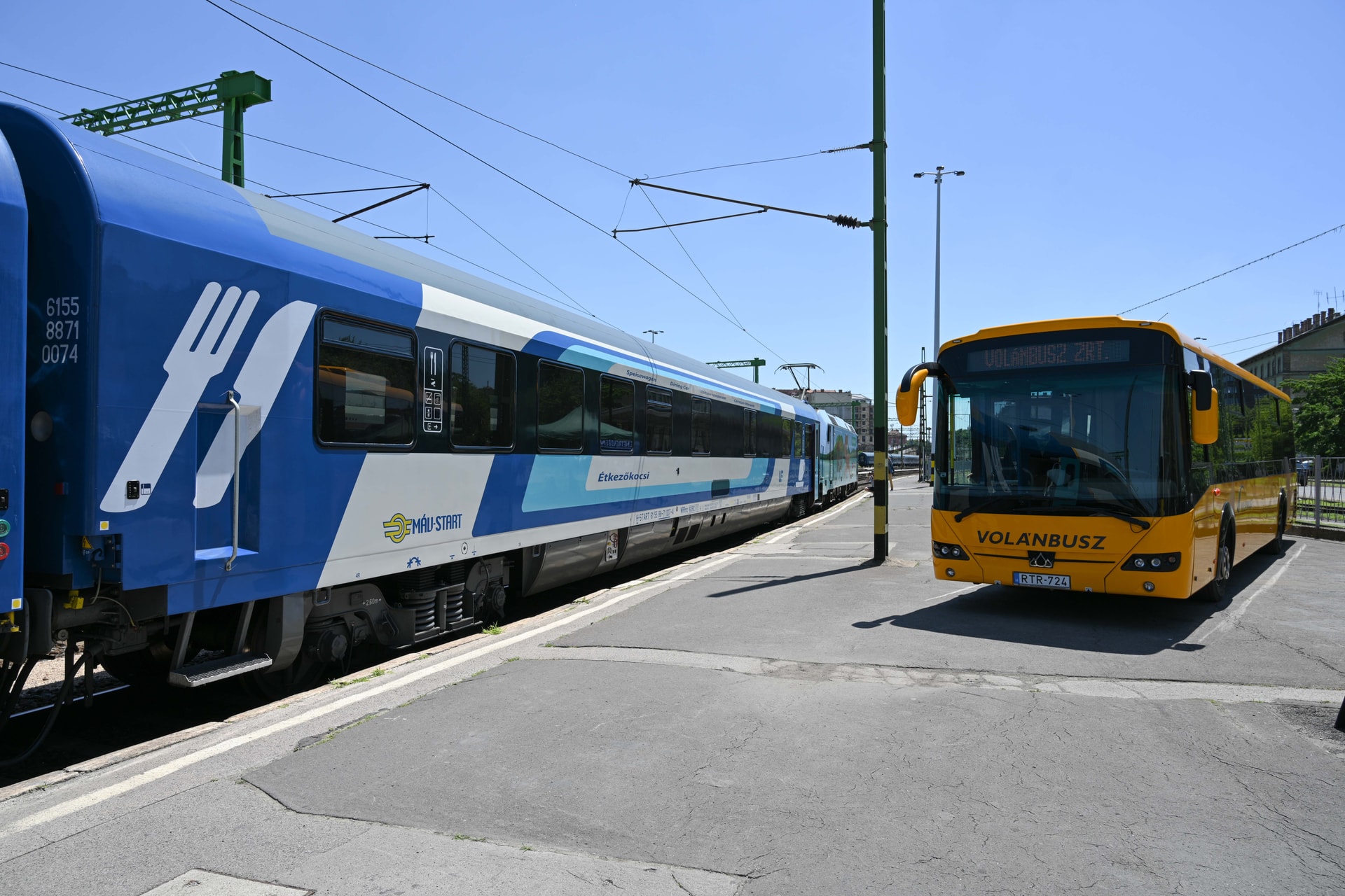 MÁV–Volán: Rekordszámú bérlet- és jegyeladás márciusban