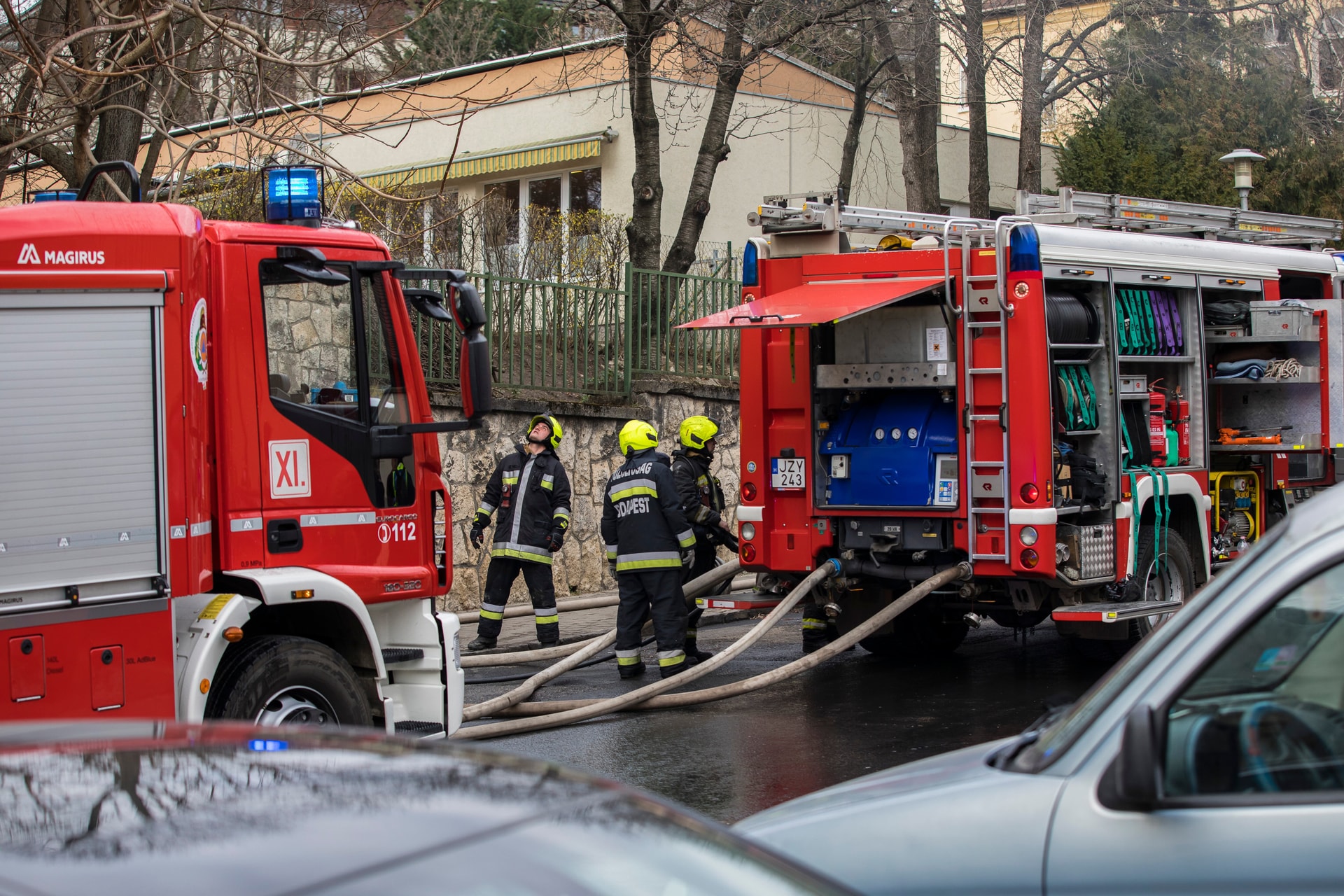 Ketten meghaltak egy vidéki háztűzben