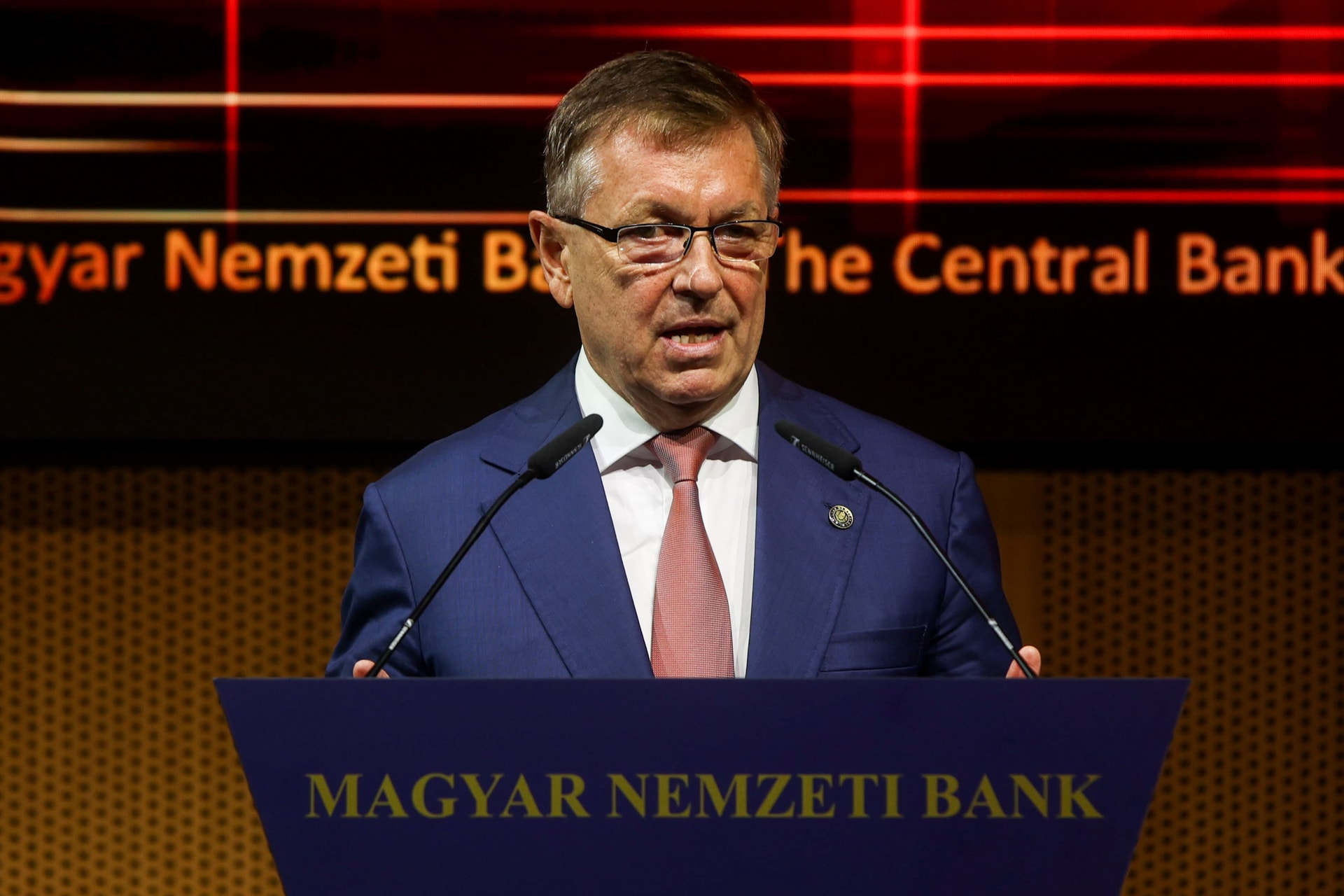 Matolcsy György előadóként vett részt a Dubai FinTech Summit nyitóeseményén