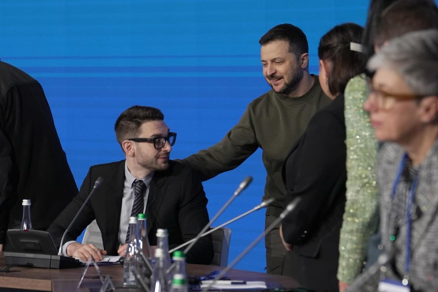 Zelenszkij személyesen fogadta Soros György fiát Kijevben