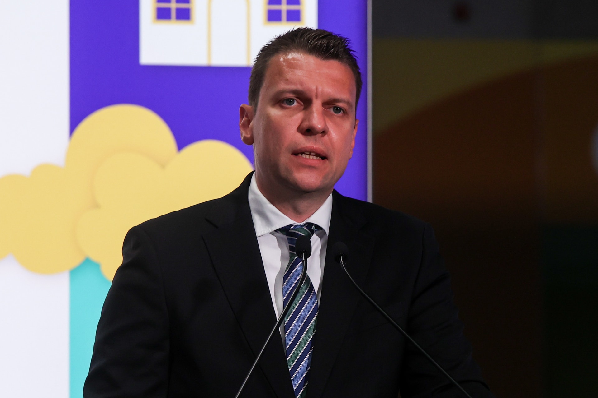 Menczer Tamás: A baloldal soha nem folytatott magyarbarát külpolitikát