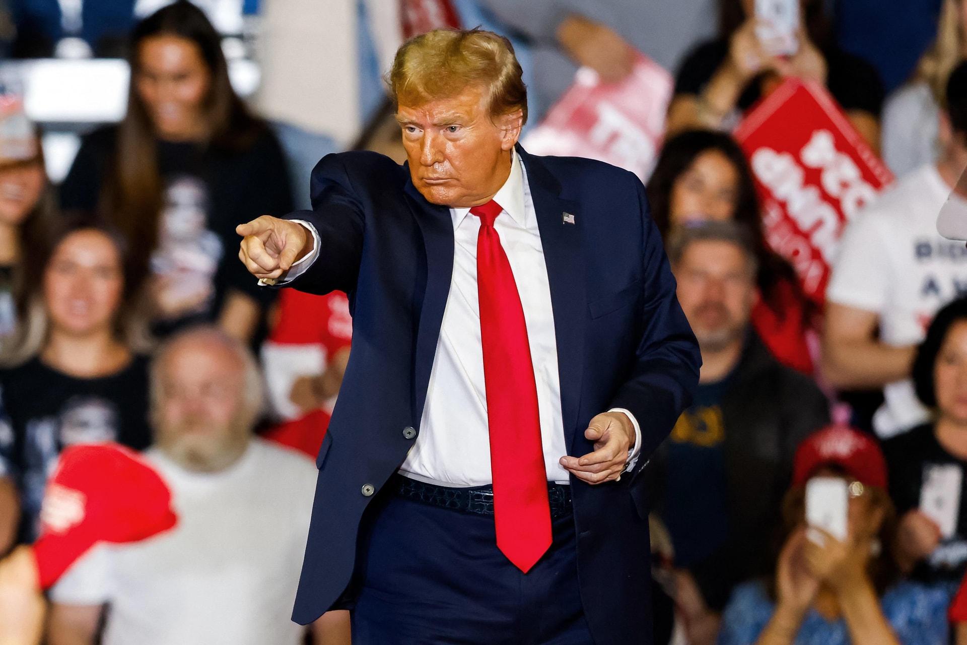 Trump: Egy harmadik világháború kezdődik, amelyben az Egyesült Államok veszít