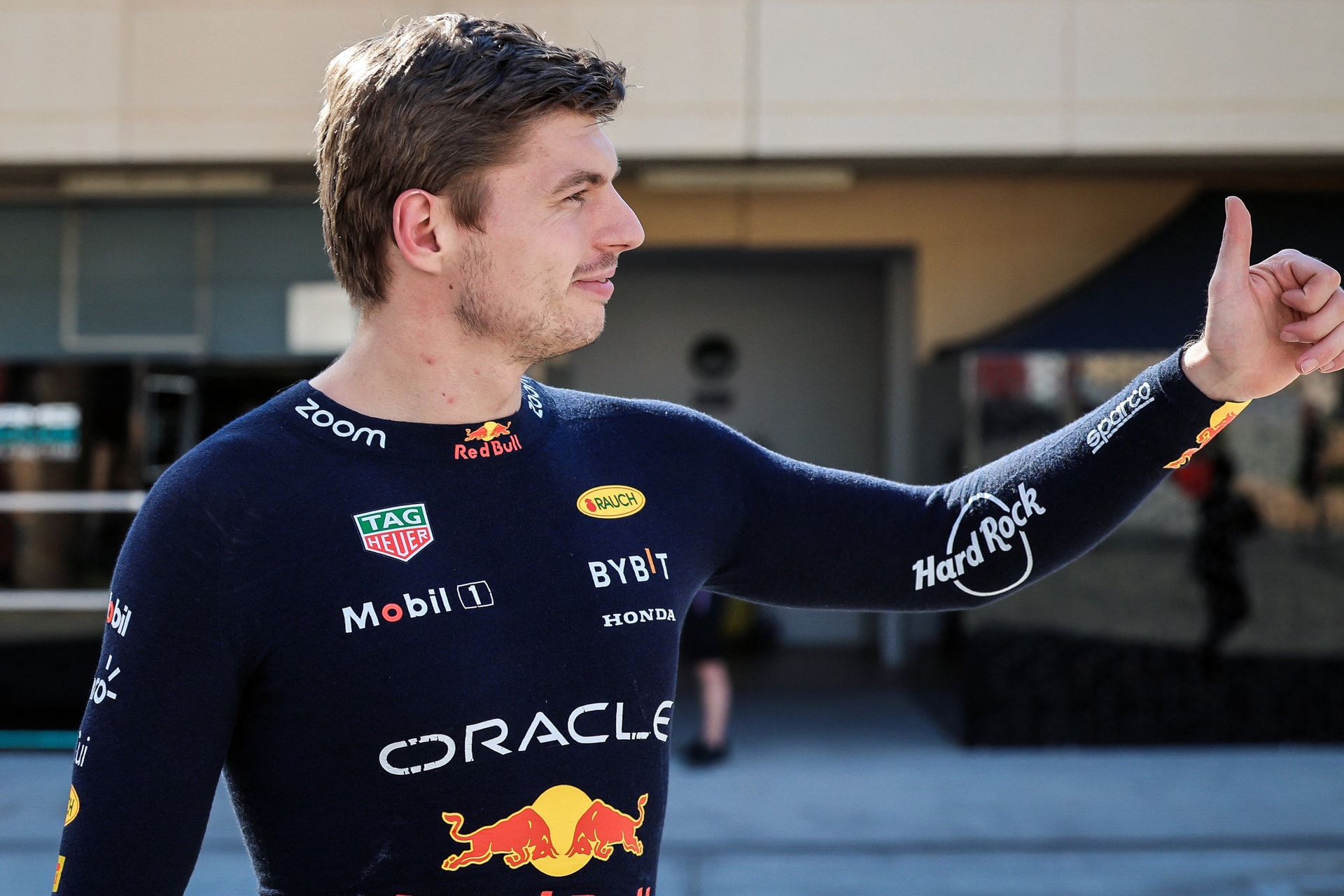 Verstappen nagy fölényben az első tesztnapon