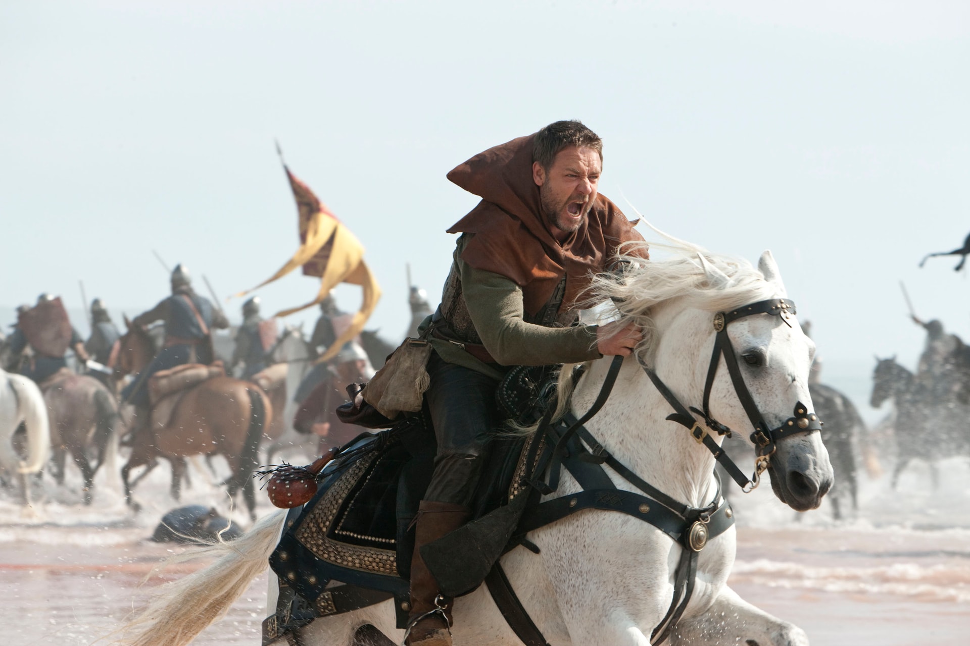 Észre sem vette, de mindkét lábát eltörte Russell Crowe
