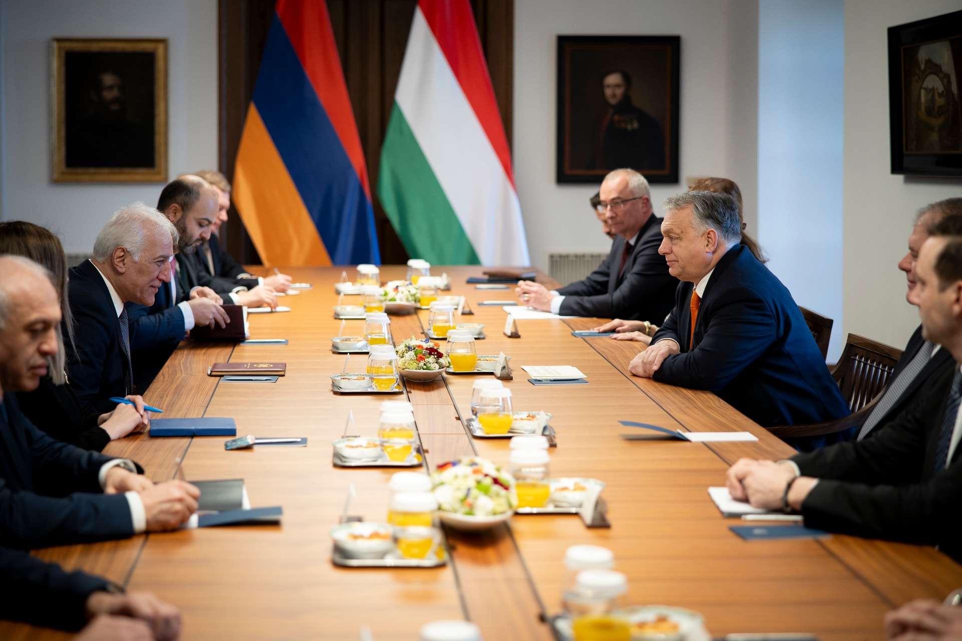 Orbán Viktor: A diplomáciai kapcsolatainkat is megerősítjük Örményországgal