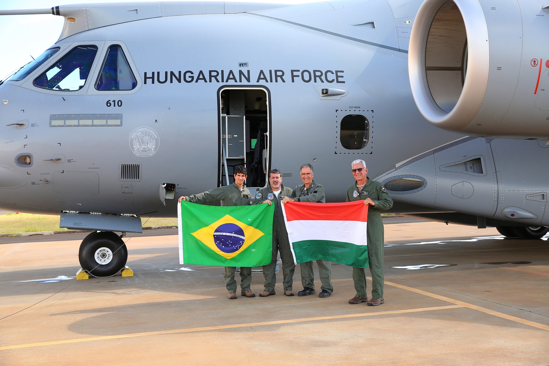Elhagyta a betont az első magyar KC–390 katonai repülő