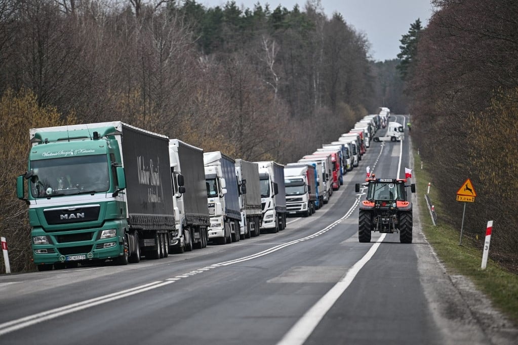 A gazdatüntetés miatt a határon kialakult helyzetet vitatta meg az ukrán és a lengyel kormányfő