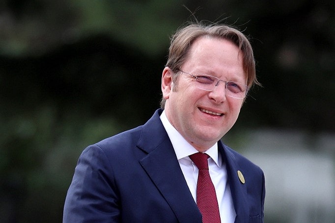Új fejezetet kell(ene) nyitni Szerbiának