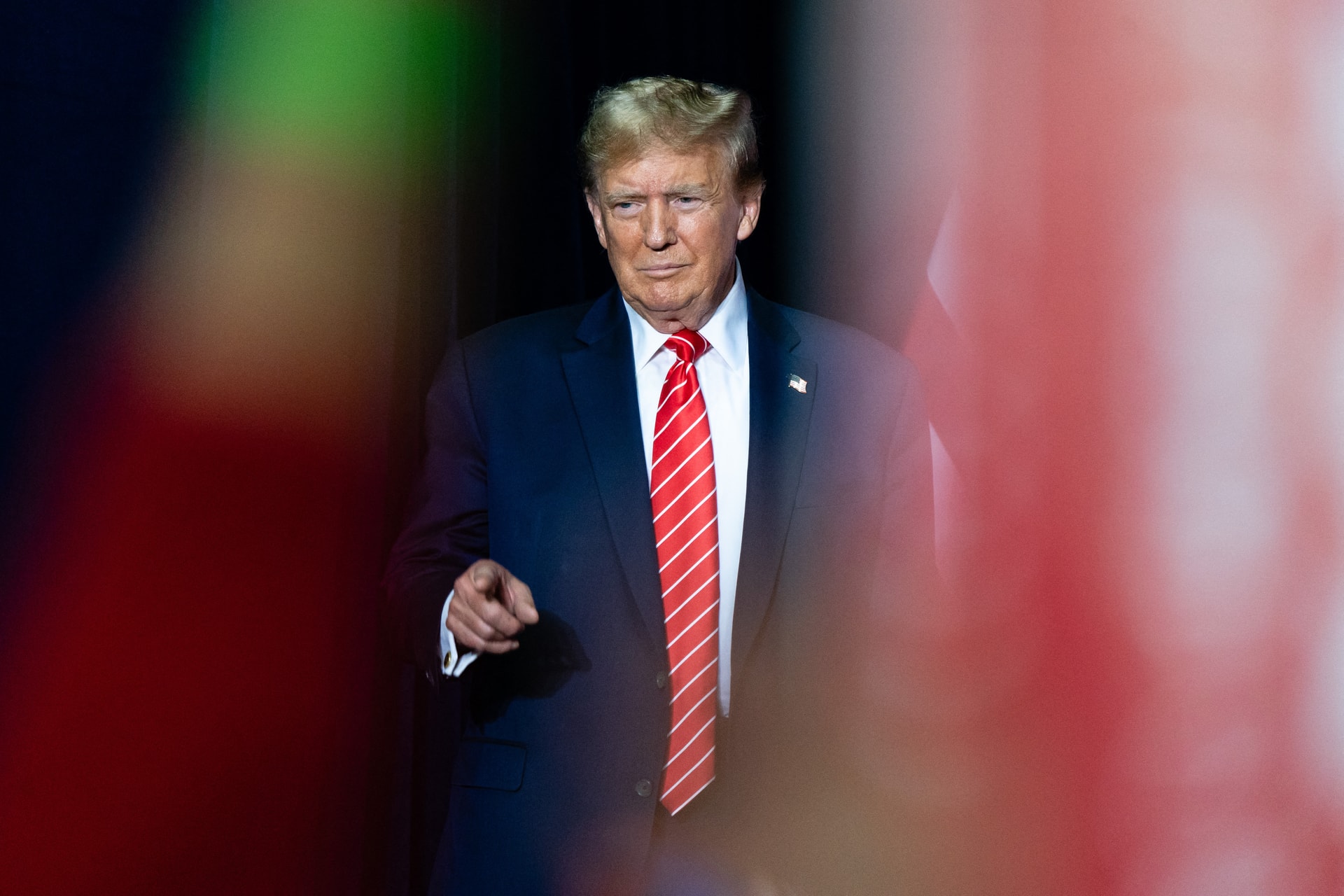 Trump figyelmeztette Izraelt