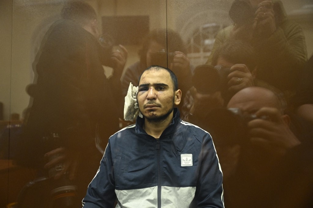 Volt CIA-vezető: Civilizálatlanul bánnak az oroszok a terroristákkal