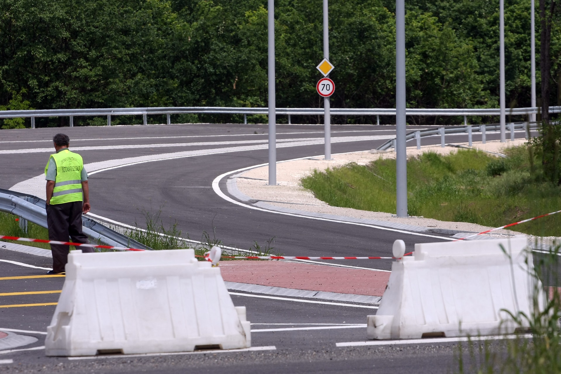 Húszezer kilométernyi országos közút vár felújításra