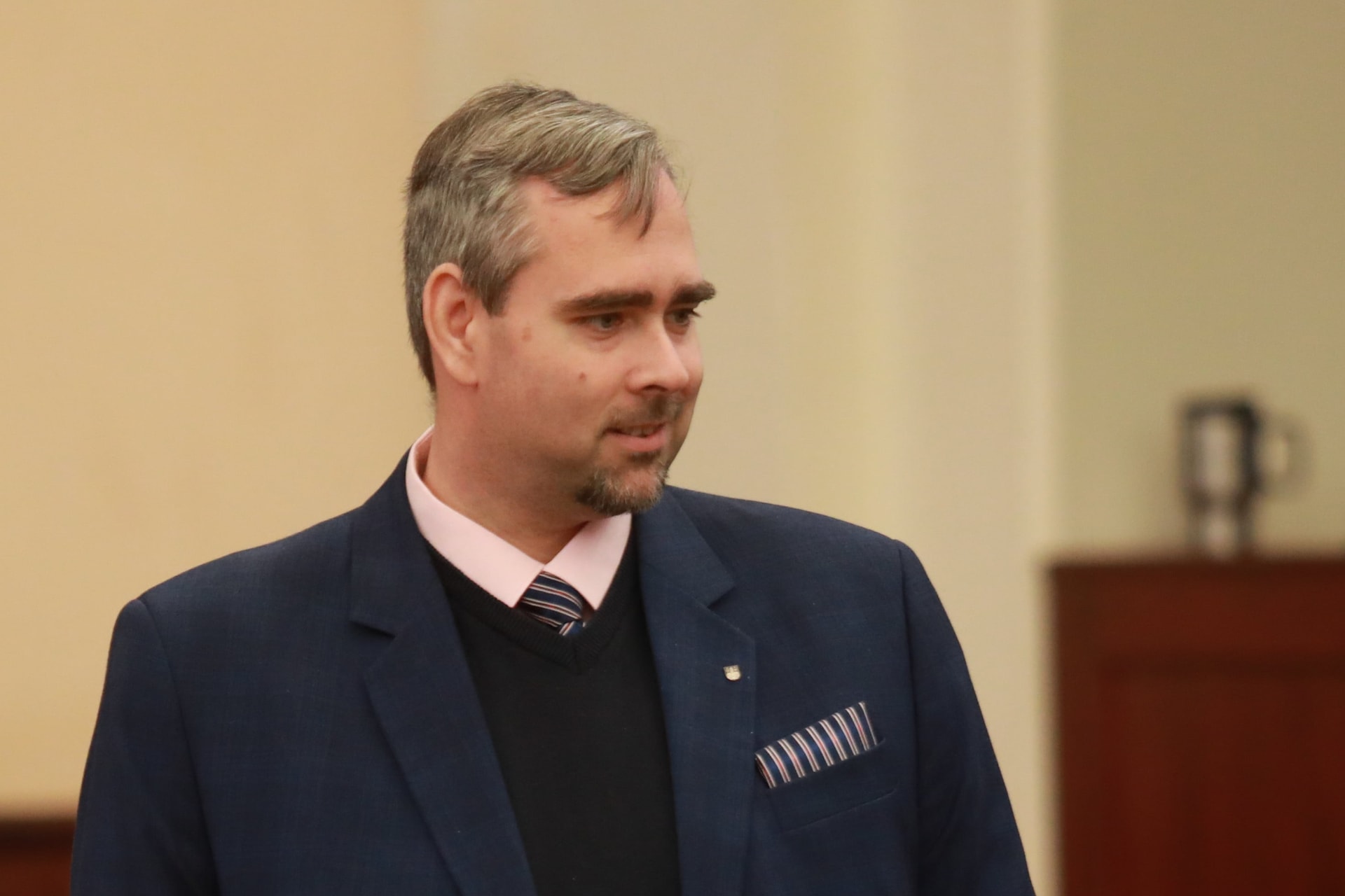 Korrupciós botrány: Óbudán nemcsak a dollárok, a forintok is gurultak
