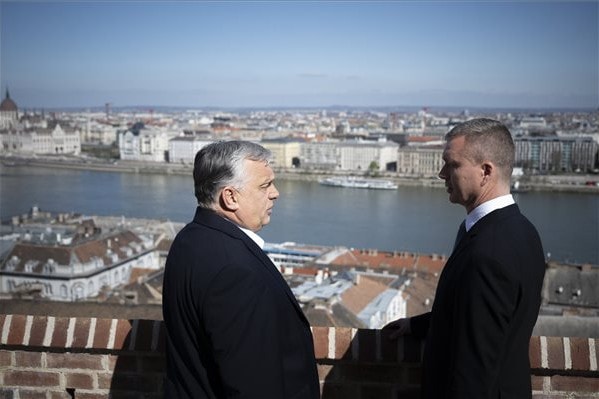 Orbán Viktor a felvidéki magyar párt elnökével tárgyalt az összefogásról