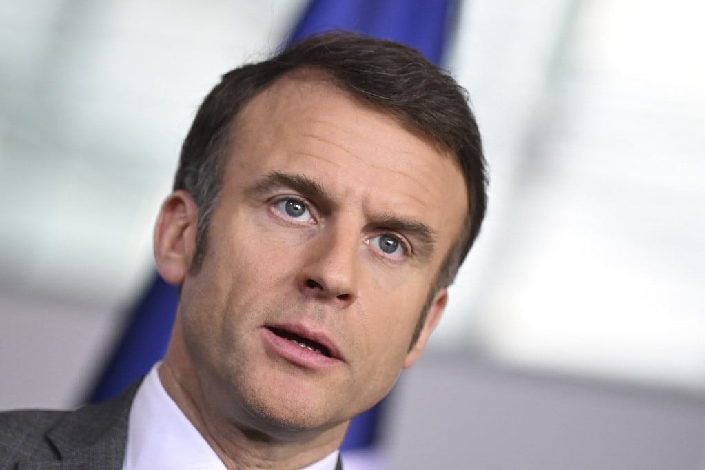 Le Monde: Bizonytalan, hogy Macron honnan teremti elő az Ukrajnának ígért támogatást